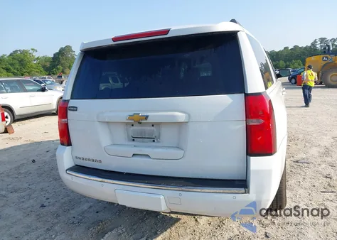 2016 Chevrolet Suburban Ltz z USA, uszkodzony, nr VIN 1GNSCJKC9GR236530
